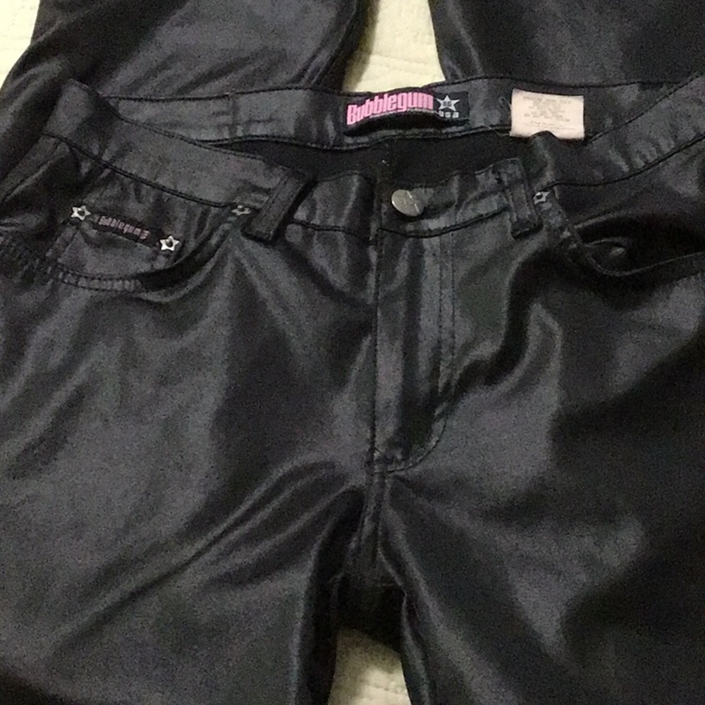 Bubblegum brand black